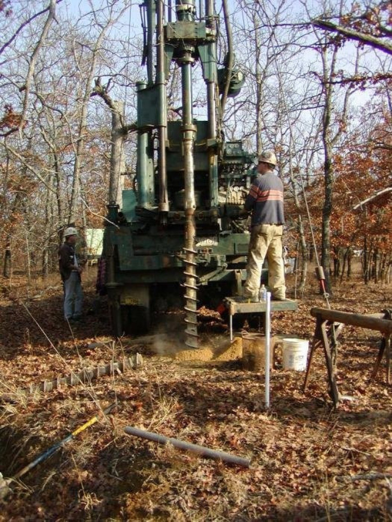 шнековое бурение