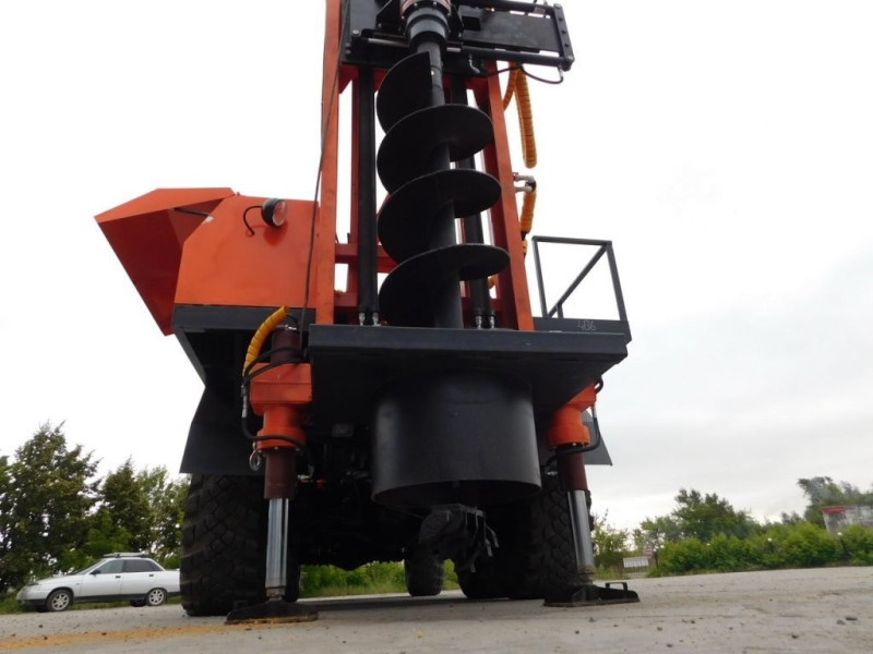 шнековое бурение